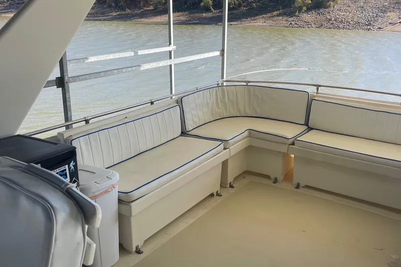 Slide: The Image of Hatteras 53 Extended Deckhouse Motor Yacht 1984 - 63