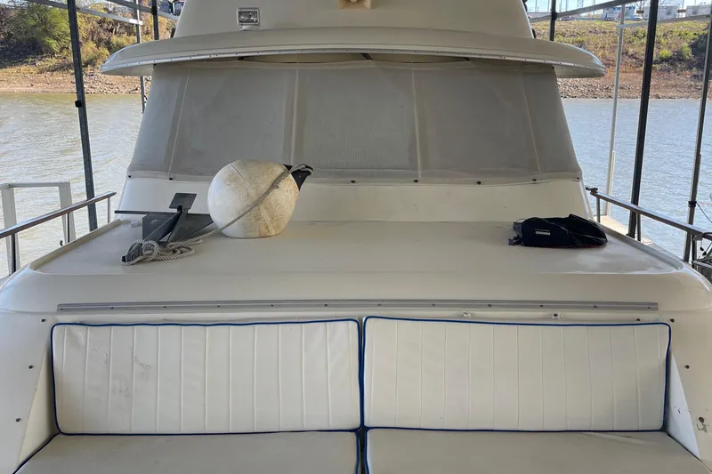 Slide: The Image of Hatteras 53 Extended Deckhouse Motor Yacht 1984 - 65