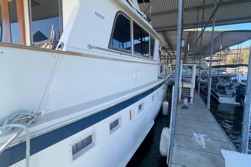 Slide: The Image of Hatteras 53 Extended Deckhouse Motor Yacht 1984 - 75