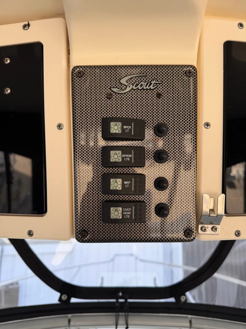 Slide: The Image of Scout 280 Abaco 2004 - 17