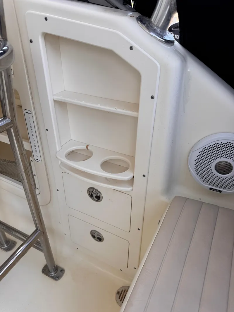 Slide: The Image of Scout 280 Abaco 2004 - 23