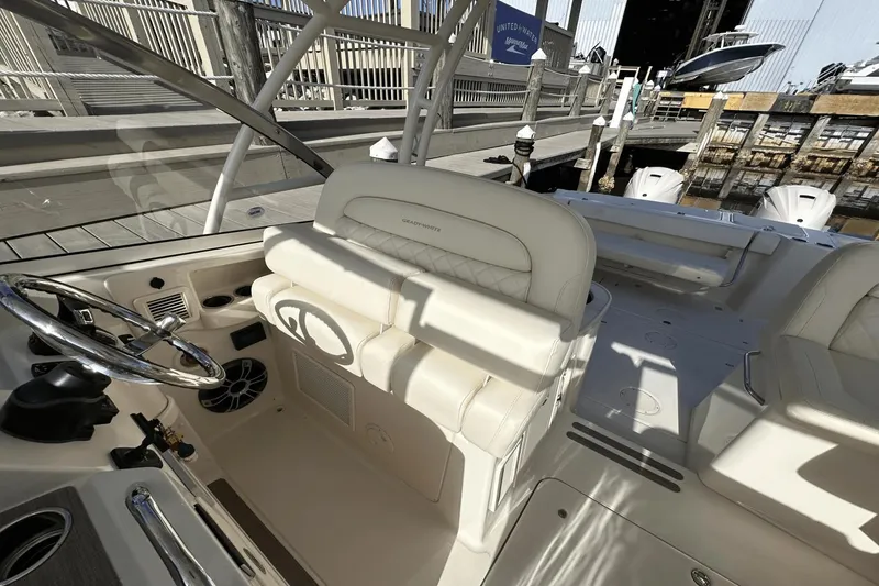 Slide: The Image of Grady-White 335 Freedom 2022 - 19