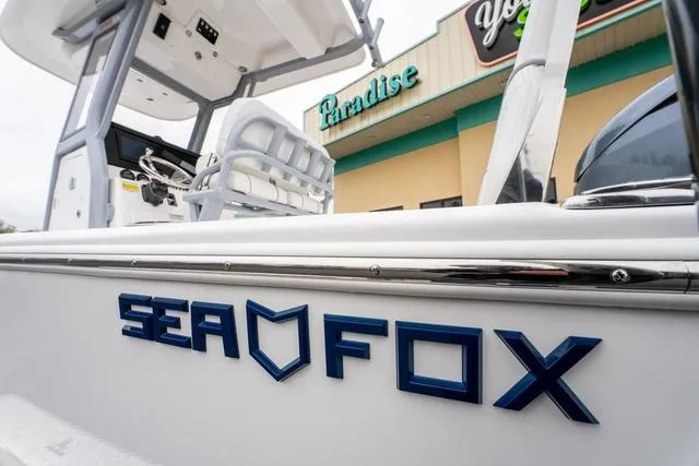 Slide: The Image of Sea Fox 231 Bay Fox 2025 - 10