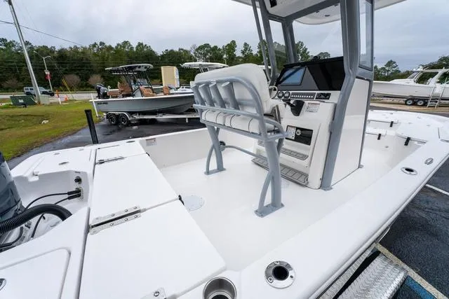 Slide: The Image of Sea Fox 231 Bay Fox 2025 - 12