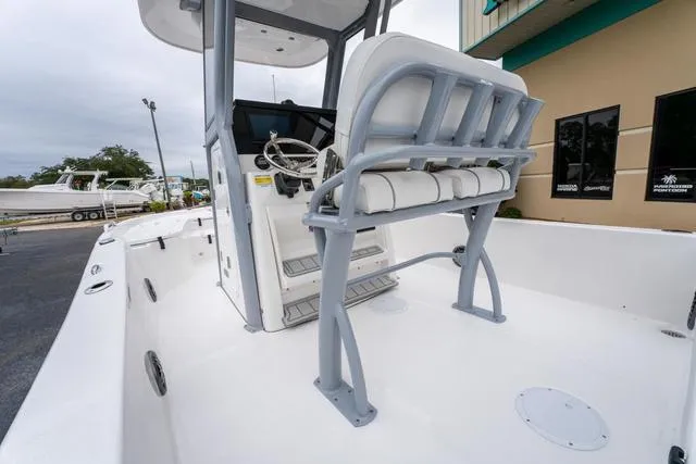 Slide: The Image of Sea Fox 231 Bay Fox 2025 - 13