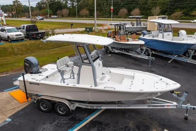 Slide: The Image of Sea Fox 231 Bay Fox 2025 - 6