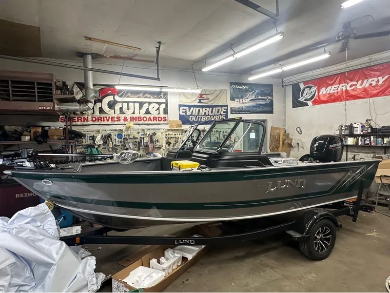 Slide: The Image of Lund Impact XS 1875 Sport 2025 - 3