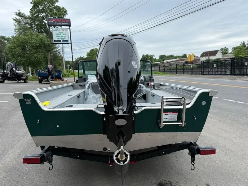 Slide: The Image of Lund Alaskan 1875 Sport 2025 - 7