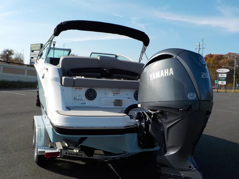 Slide: The Image of Four Winns HD OB HD3 2025 - 10