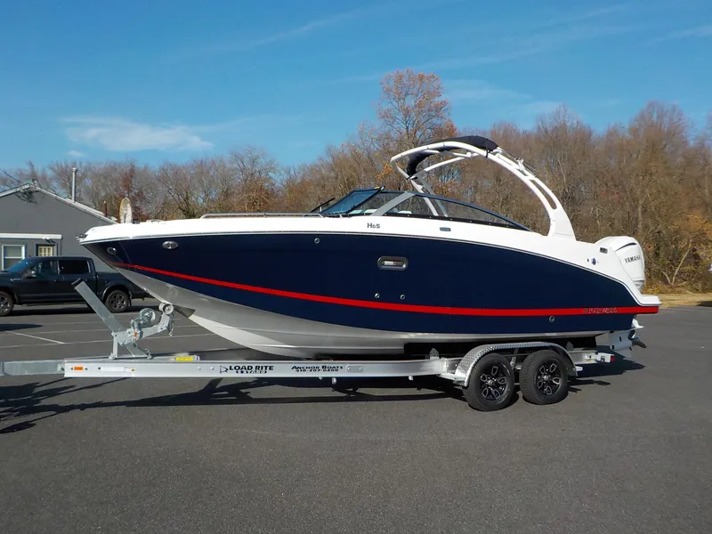 Slide: The Image of Four Winns HD OB HD5 2025 - 3