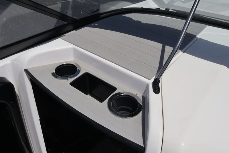 Slide: The Image of Yamaha SX250 2025 - 21