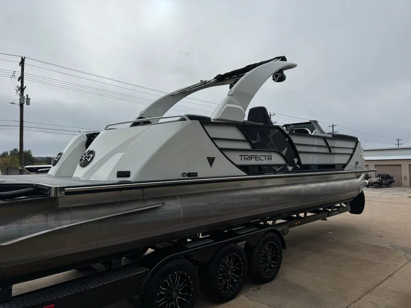 Slide: The Image of Trifecta 25 SPORT RF9 DC ARCH 2024 - 10