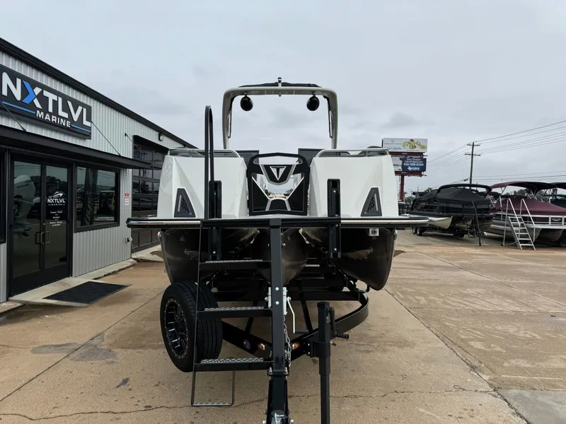 Slide: The Image of Trifecta 25 SPORT RF9 DC ARCH 2024 - 13