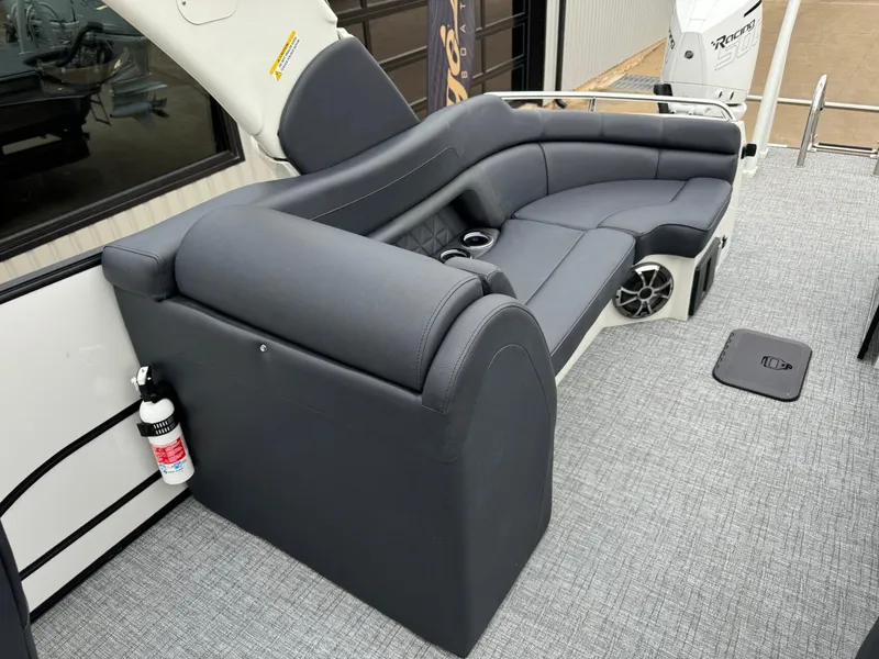 Slide: The Image of Trifecta 25 SPORT RF9 DC ARCH 2024 - 32