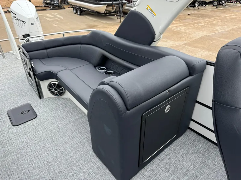 Slide: The Image of Trifecta 25 SPORT RF9 DC ARCH 2024 - 33