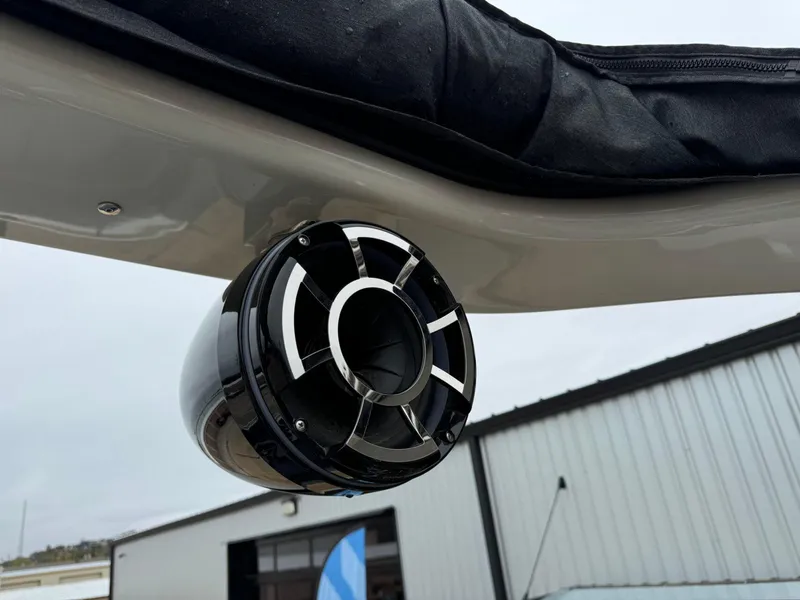 Slide: The Image of Trifecta 25 SPORT RF9 DC ARCH 2024 - 39