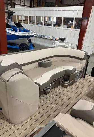 Slide: The Image of 2025 Avalon 23 Catalina Versatile Rear Bench with luxurious seating in showroom. - 6