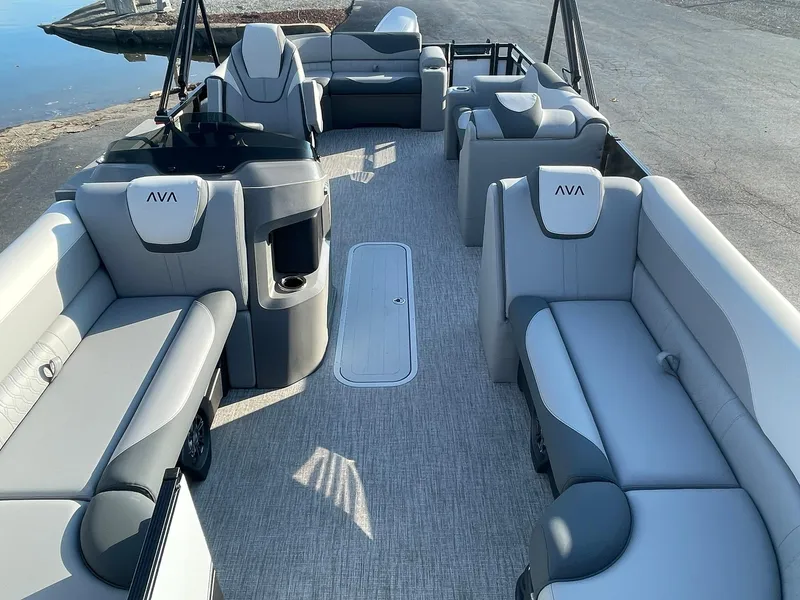 Slide: The Image of 2025 Avalon LSZ ELITE pontoon boat interior with luxurious seating and modern design. - 10