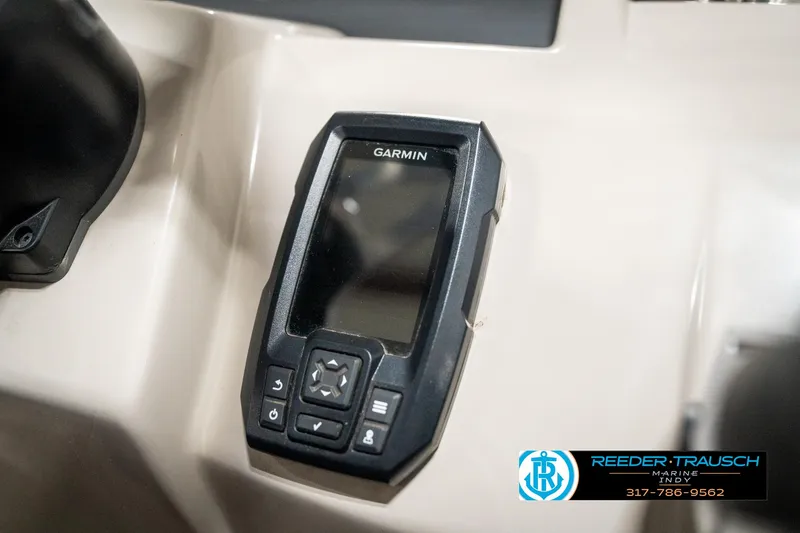 Slide: The Image of Garmin device on 2019 Bennington 21 SLX boat dashboard. - 36