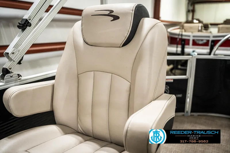 Slide: The Image of 2019 Bennington 21 SLX boat seat, beige leather, luxury design. - 37