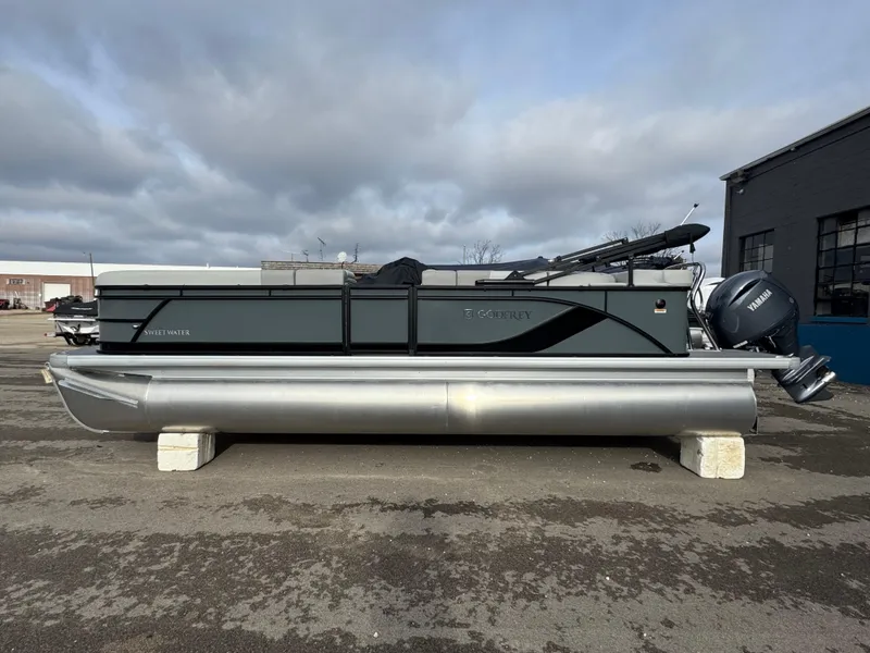 Slide: The Image of Sweetwater 2286C 2025 - 1