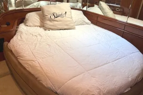 Slide: The Image of Luxurious bedroom interior of 2001 Sea Ray Sundancer 540 yacht. - 23
