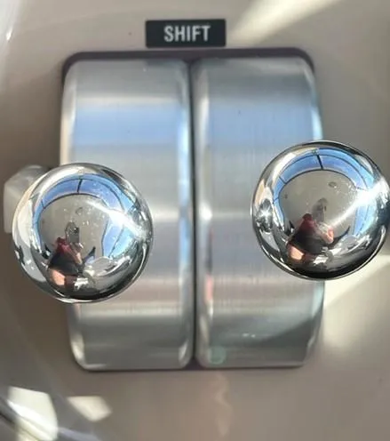 Slide: The Image of Close-up of shift controls on a 2001 Sea Ray Sundancer 540 yacht. - 45