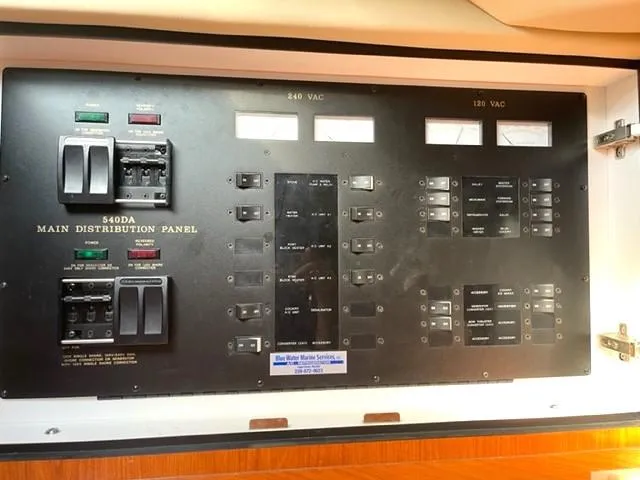 Slide: The Image of Sea Ray Sundancer 540 2001 - 61