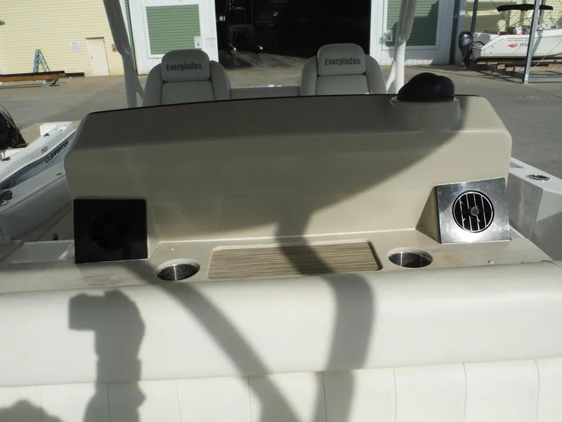 Slide: The Image of 2017 Everglades 360LXC boat console with cup holders and seating. - 42