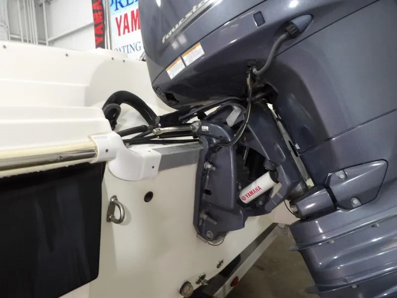 Slide: The Image of NauticStar 203DC 2018 - 12