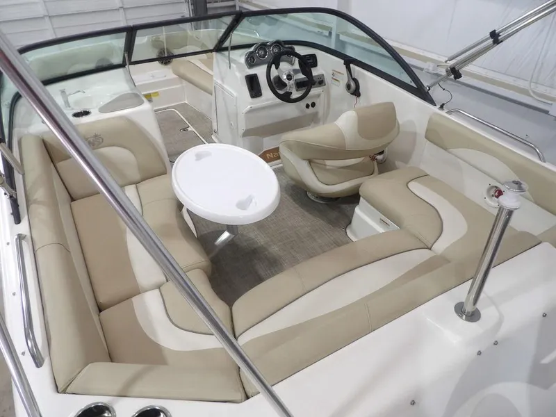 Slide: The Image of NauticStar 203DC 2018 - 16