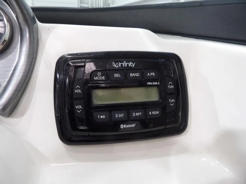 Slide: The Image of NauticStar 203DC 2018 - 24