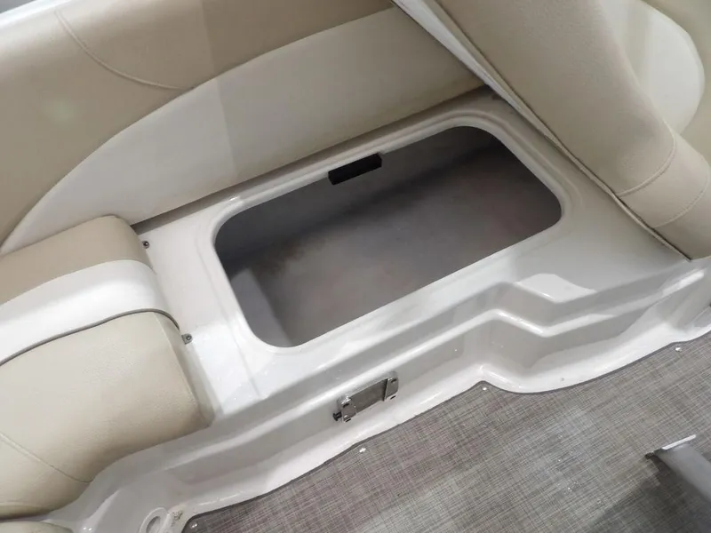 Slide: The Image of NauticStar 203DC 2018 - 28