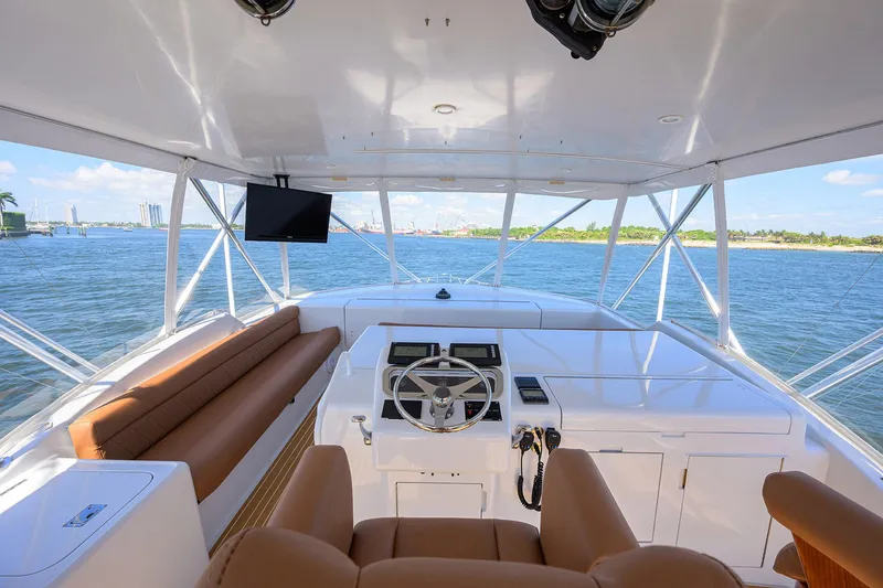 Slide: The Image of Hatteras 60 Convertible 2001 - 54