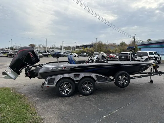 Slide: The Image of Ranger Z521 2025 - 5