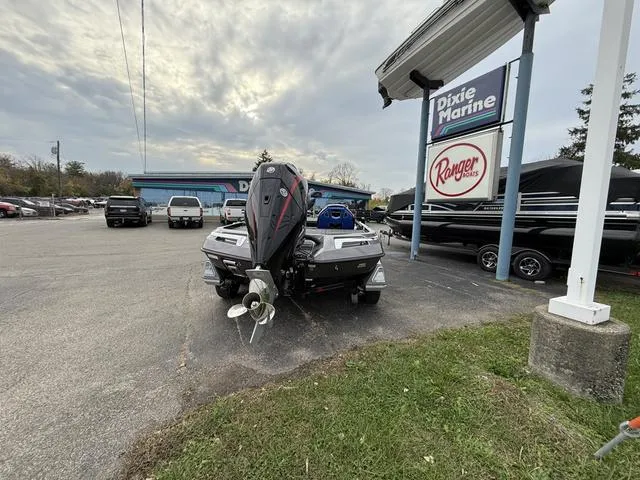 Slide: The Image of Ranger Z521 2025 - 6