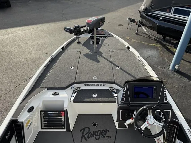 Slide: The Image of Ranger Z519R 2025 - 4