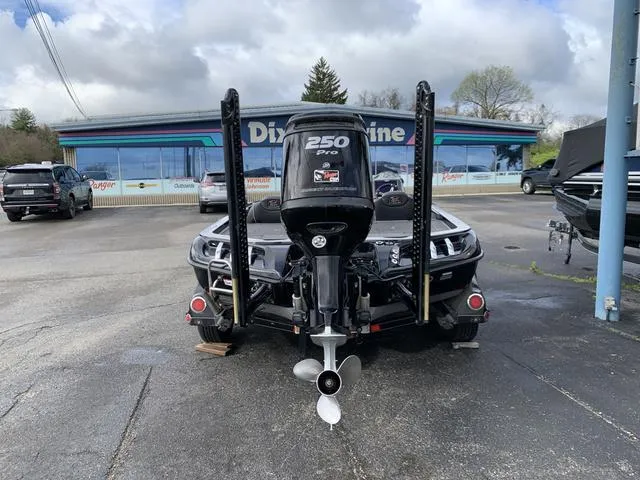 Slide: The Image of Ranger Z520 Comanche 2018 - 6