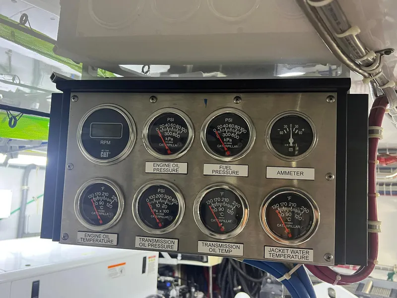 Slide: The Image of Hatteras 80 Motor Yacht 2004 - 78