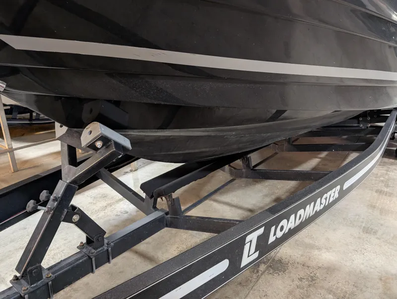 Slide: The Image of 2015 Sea Ray 280 Sundancer on Loadmaster trailer in storage. - 39