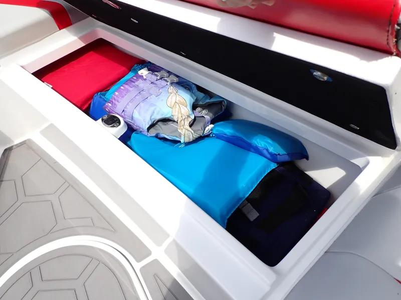 Slide: The Image of Statement 350 Open 2024 - 60