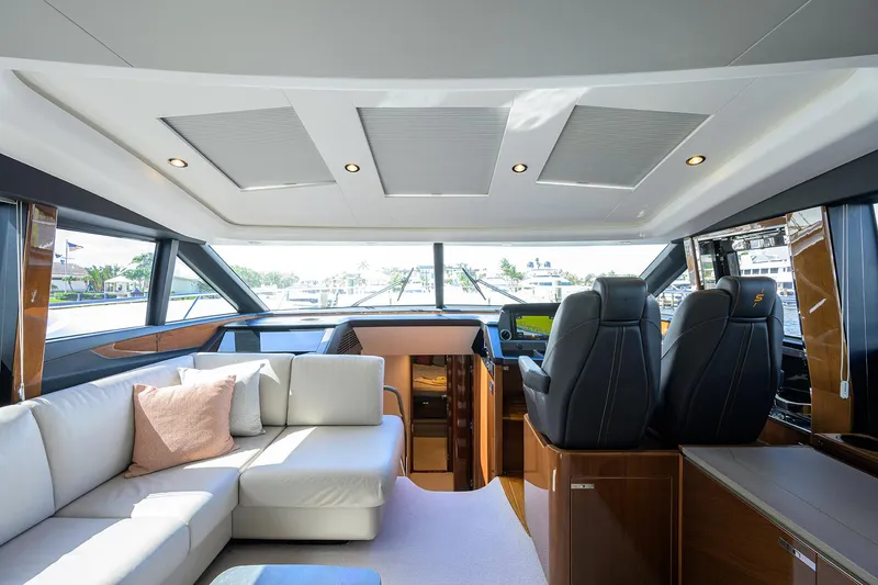 Slide: The Image of Princess S65 Gallant Lady - Lower Helm - 20