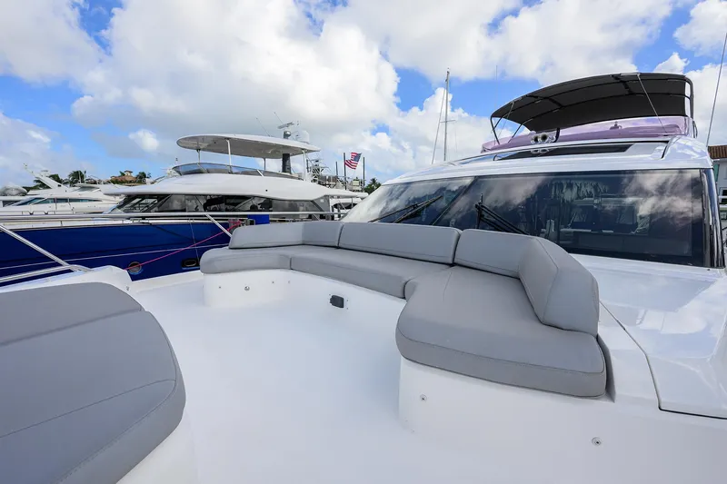 Slide: The Image of Princess S65 Gallant Lady - Bow - 54