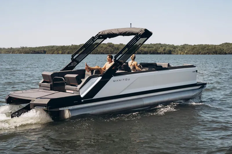 Slide: The Image of Manitou Explore 24 MAX Switchback 2025 - 15