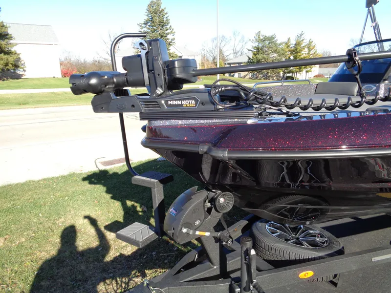 Slide: The Image of 2025 Vexus DVX22S boat with Minn Kota trolling motor on trailer. - 6