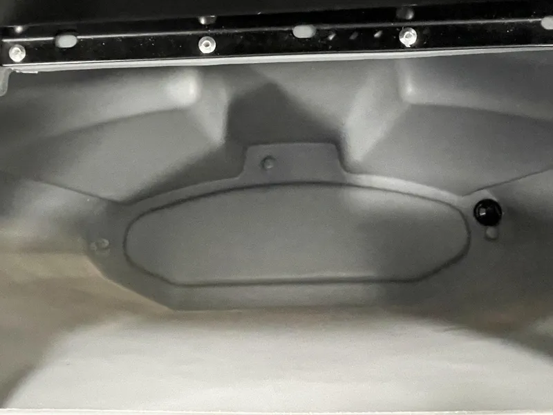 Slide: The Image of Bentley Pontoons LE 180 3 POINT 2025 - 12