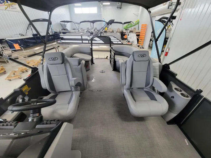 Slide: The Image of Bentley Pontoons Legacy 220 Navigator 2025 - 18