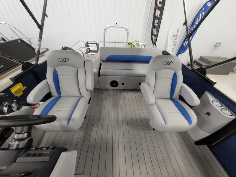 Slide: The Image of Bentley Pontoons Legacy 220 Swingback 2025 - 9