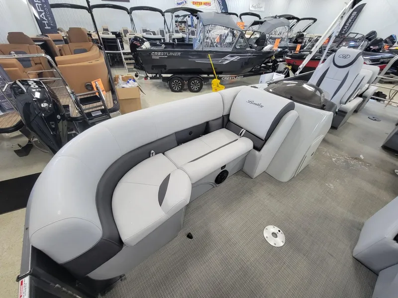 Slide: The Image of Bentley Pontoons 220 LEGACY QSB(QUAD SWINGBACK) 2024 - 8