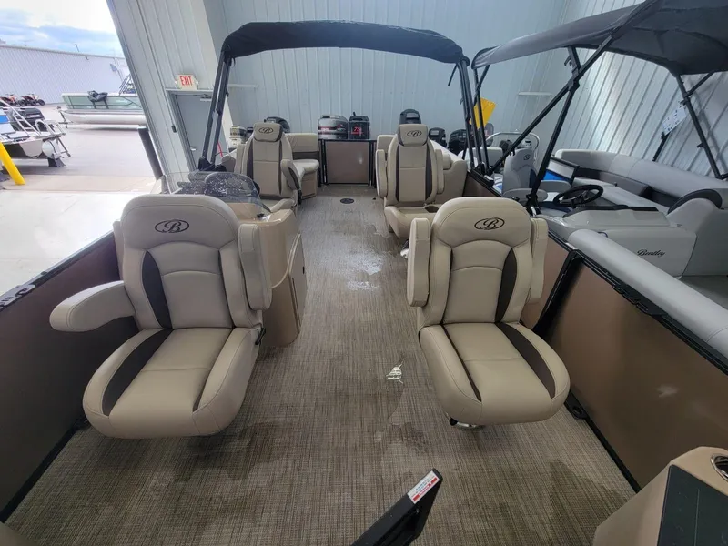 Slide: The Image of Bentley Pontoons FISH 200 CW 2025 - 14